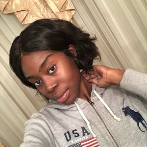 Meet your Posher, Kayla